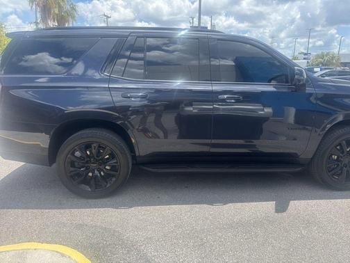 Dark Ash Metallic 2023 Chevrolet Tahoe RST
