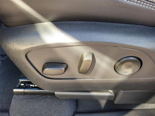 2025 GMC Sierra EV Denali