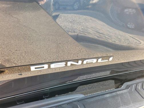 2025 GMC Sierra EV Denali