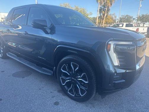 2025 GMC Sierra EV Denali