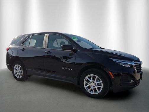 Mosaic Black Metallic 2024 Chevrolet Equinox LS