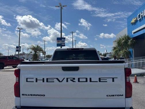 2023 Chevrolet Silverado 1500 Custom