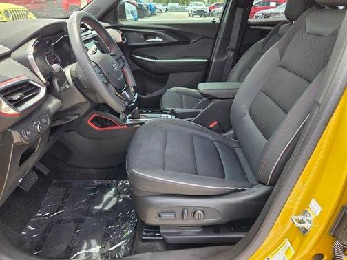 Nitro Yellow 2023 Chevrolet Trailblazer RS