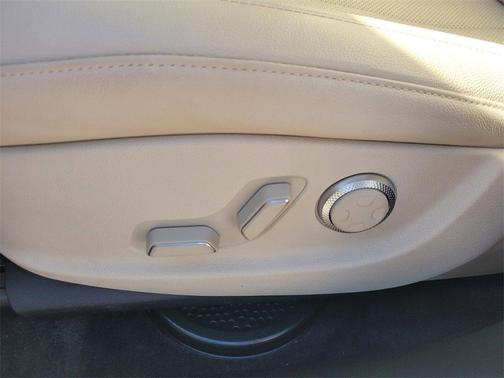 2025 Genesis GV80 2.5T Standard