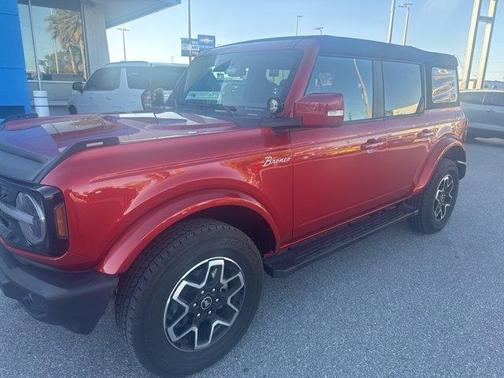 2024 Ford Bronco Outer Banks