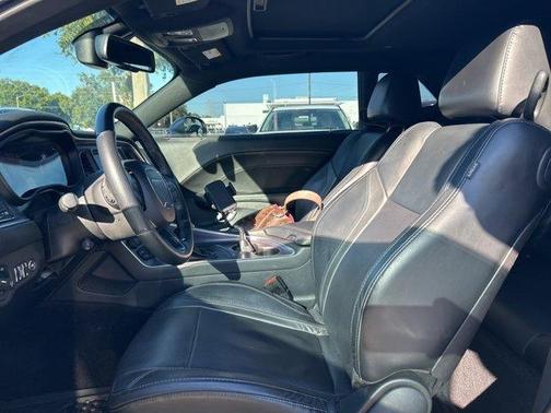 2016 Dodge Challenger R/T Plus