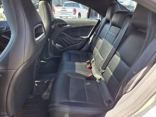 2018 Mercedes-Benz CLA 250 Base 4MATIC