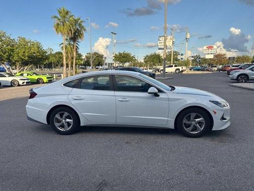 2020 Hyundai SONATA SE