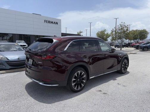 2024 Mazda CX-90 PHEV Premium Plus