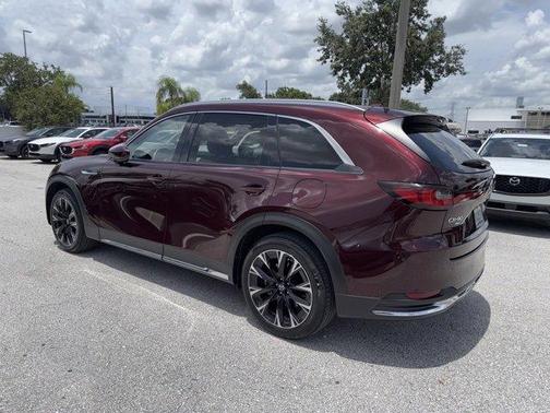 2024 Mazda CX-90 PHEV Premium Plus