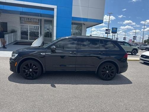 2021 Volkswagen Tiguan 2.0T SE R-Line Black