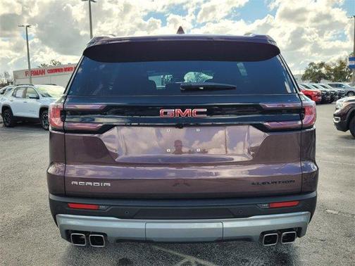 2025 GMC Acadia Elevation