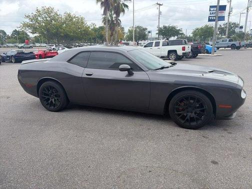 Granite Pearlcoat 2018 Dodge Challenger SXT