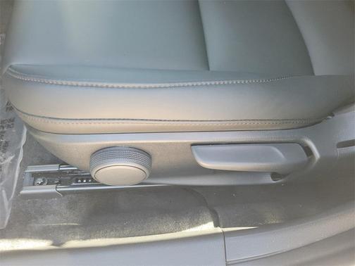 2025 Mazda Mazda3 FWD w/Select Package