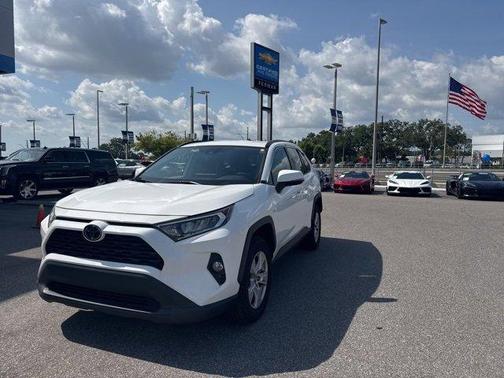 2021 Toyota RAV4 XLE