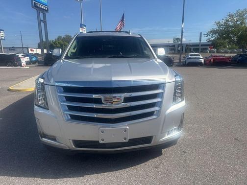 Radiant Silver Metallic 2017 Cadillac Escalade Premium Luxury
