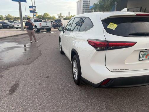 2021 Toyota Highlander L