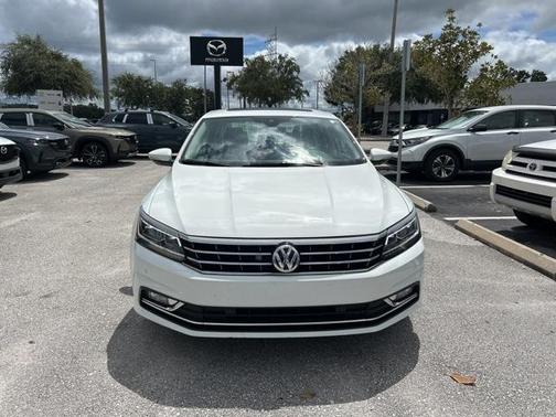 2018 Volkswagen Passat 2.0T SEL Premium