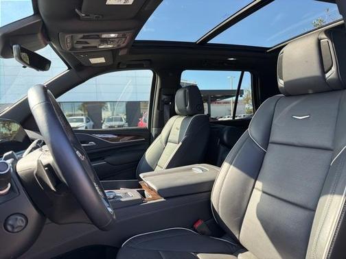 2024 Cadillac Escalade Premium Luxury