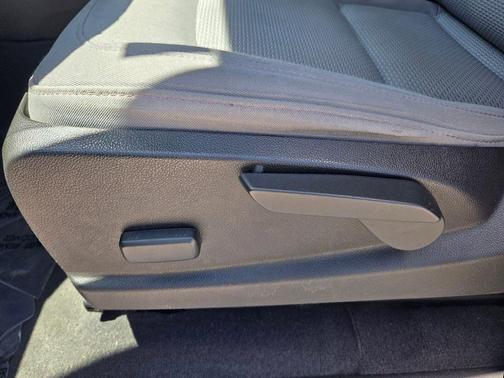 Marine Blue Metallic 2019 GMC Canyon Base