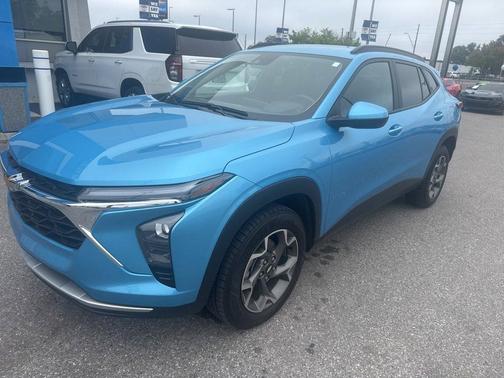 2025 Chevrolet Trax LT