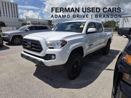 White 2021 Toyota Tacoma SR5