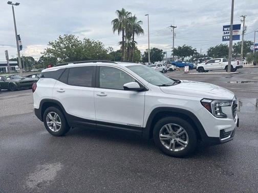 2022 GMC Terrain SLE