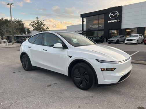 2026 Tesla Model Y Premium