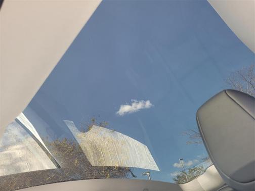 2026 Tesla Model Y Premium