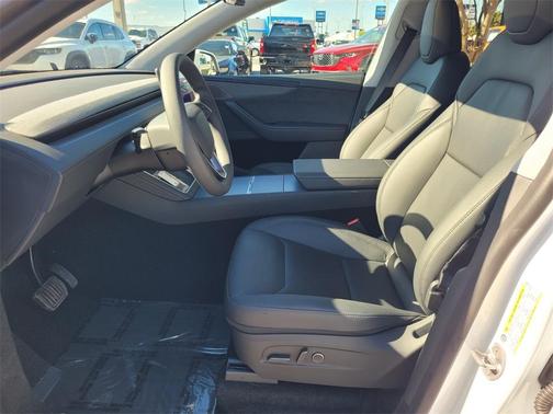 2026 Tesla Model Y Premium