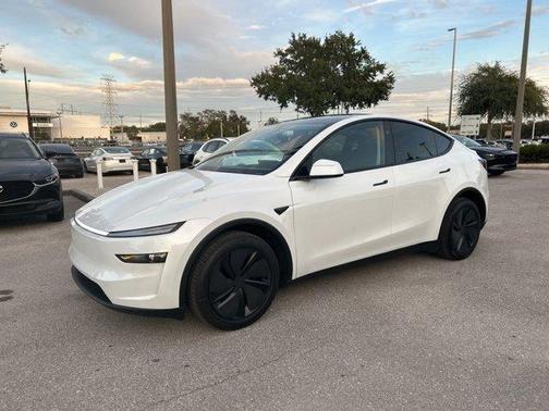 2026 Tesla Model Y Premium