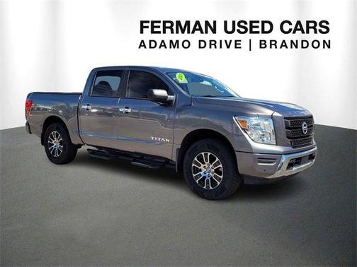 2021 Nissan Titan SV