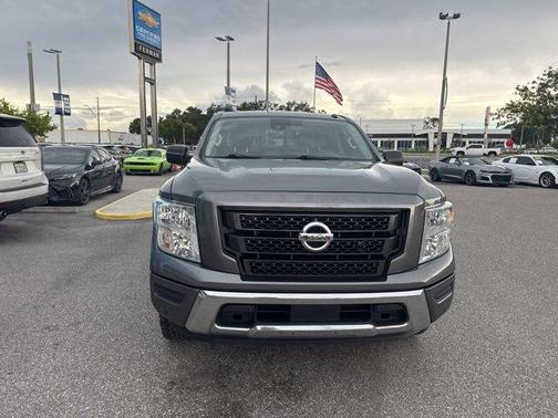 2021 Nissan Titan SV