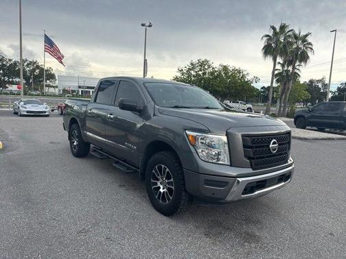 2021 Nissan Titan SV