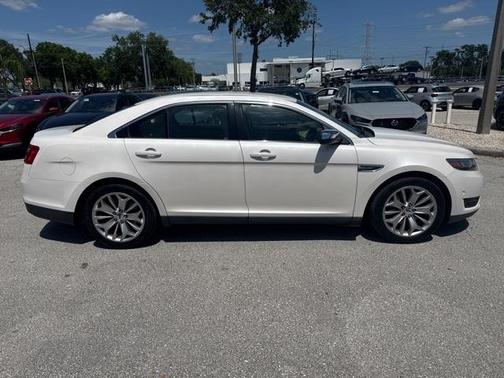 2016 Ford Taurus Limited