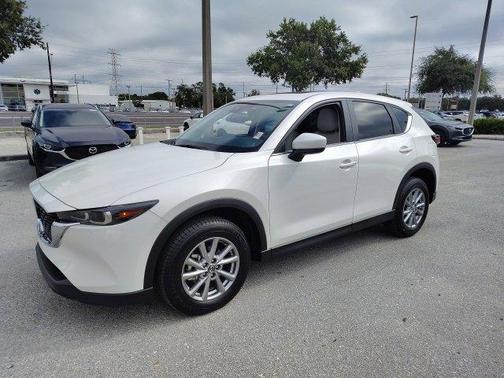 2023 Mazda CX-5 2.5 S Preferred Package