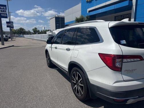 2020 Honda Pilot Touring 8-Passenger