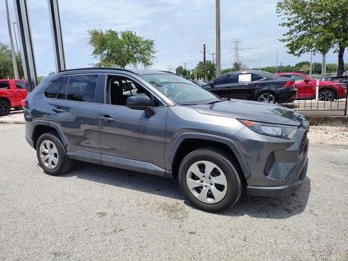 2021 Toyota RAV4 LE
