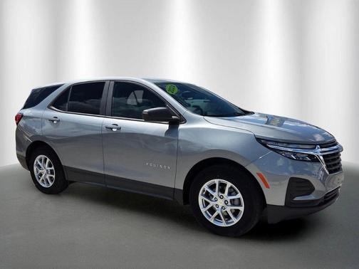 Sterling Gray Metallic 2024 Chevrolet Equinox LS
