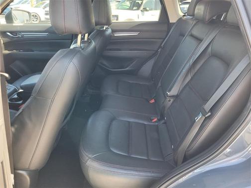 2022 Mazda CX-5 Carbon Edition