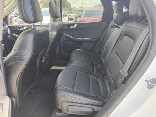 2020 Ford Escape Titanium Hybrid