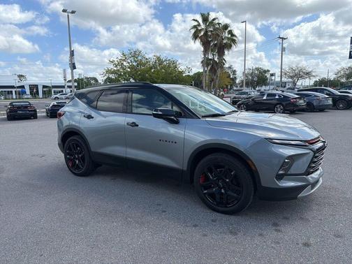 Sterling Gray Metallic 2024 Chevrolet Blazer LT
