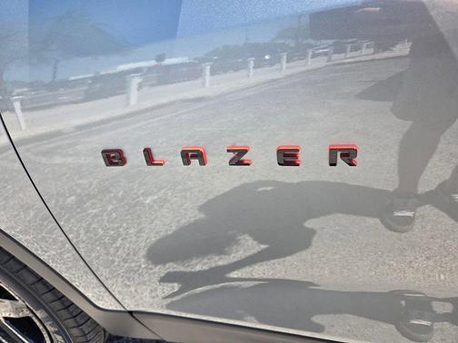 Sterling Gray Metallic 2024 Chevrolet Blazer LT