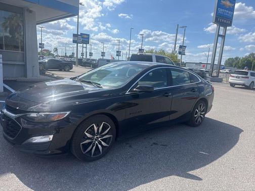 Mosaic Black Metallic 2020 Chevrolet Malibu RS