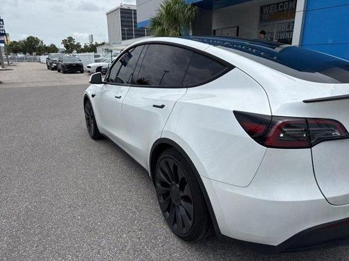 2024 Tesla Model Y Performance