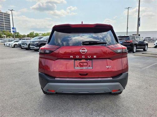 2023 Nissan Rogue SV