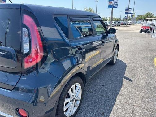 2017 Kia Soul +