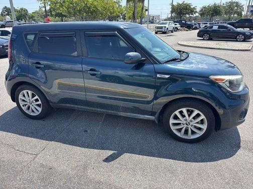 2017 Kia Soul +