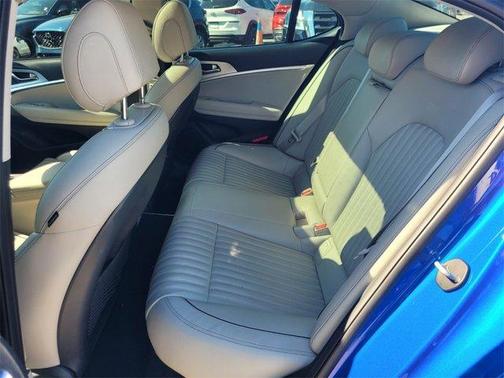 2021 Genesis G70 2.0T