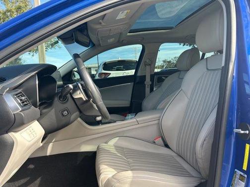 2021 Genesis G70 2.0T